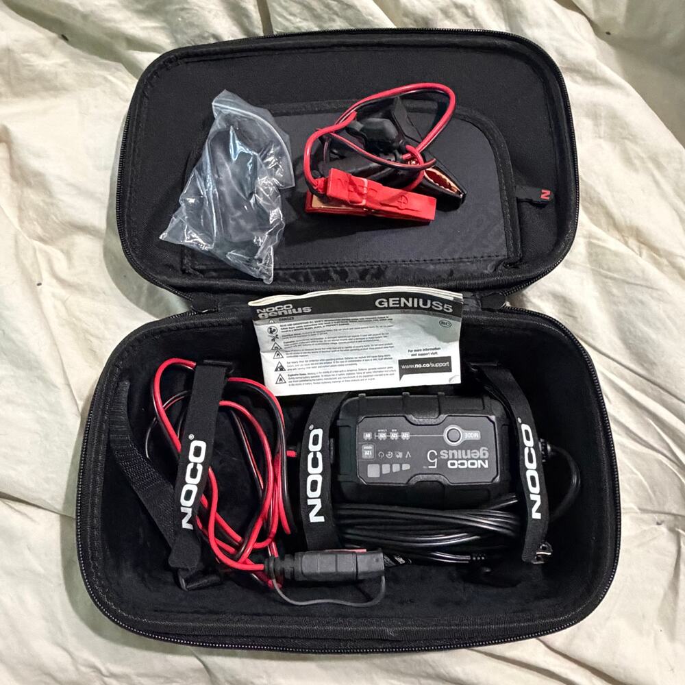 NOCO Genius 5 Smart Battery Charger Maintainer 6V 12V 5A Case Clamps Bundle